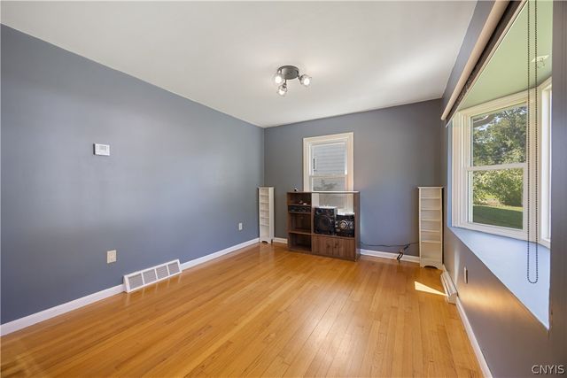 25 Van Epps Street, Vernon, NY 13476