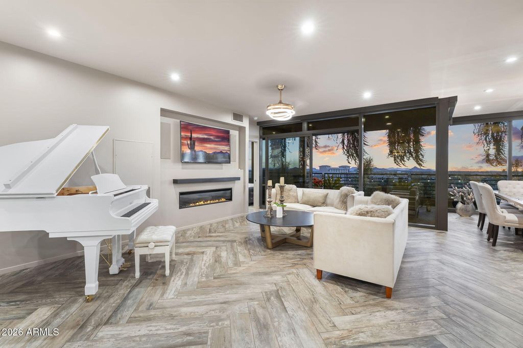 7120 E Kierland Boulevard 915, Scottsdale, AZ 85254 — exterior