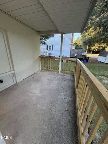 208 S Saint John Street, Burlington, NC 27217