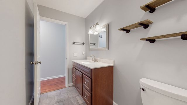 1504 Potter Dr, Columbia, TN 38401