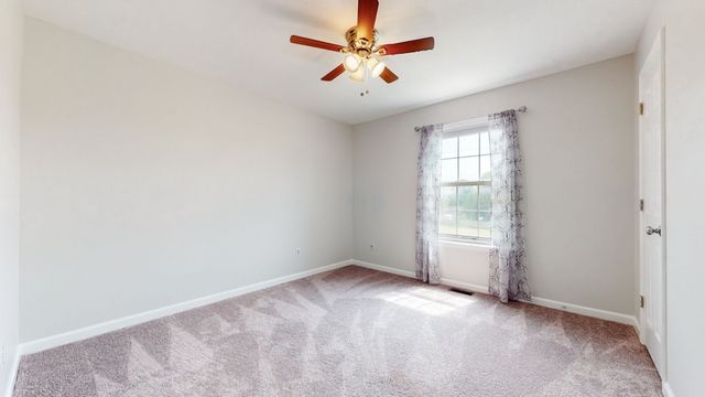 1504 Potter Dr, Columbia, TN 38401