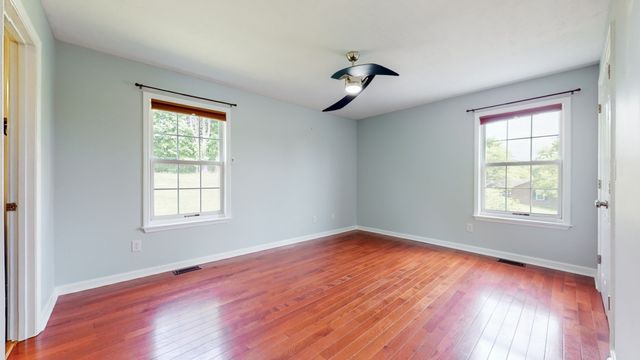 1504 Potter Dr, Columbia, TN 38401