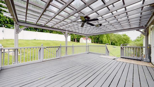 1504 Potter Dr, Columbia, TN 38401