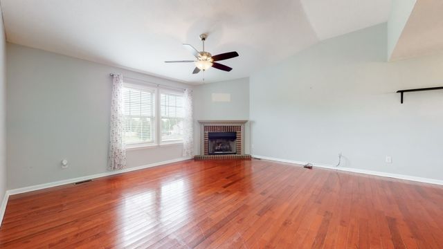 1504 Potter Dr, Columbia, TN 38401