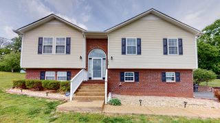 1504 Potter Dr, Columbia, TN 38401