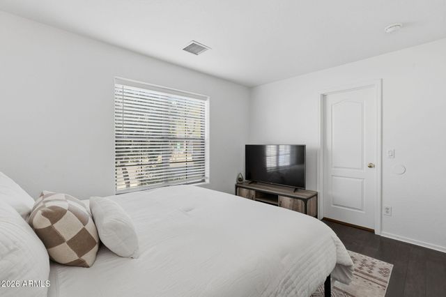 2733 E CAMBRIDGE Avenue, Phoenix, AZ 85008