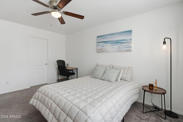 2733 E CAMBRIDGE Avenue, Phoenix, AZ 85008