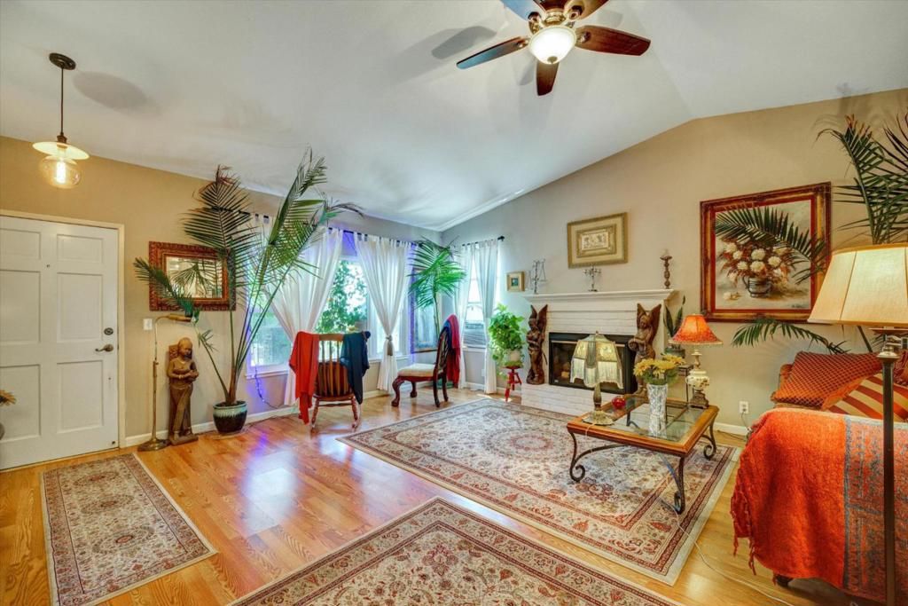 Image 13 of property listing at 22505 Ralston Place, Hayward, CA 94541