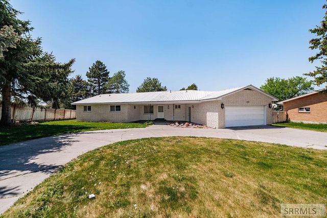 330 S 4th E, Rexburg, ID 83440