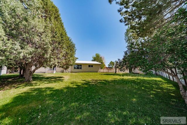 330 S 4th E, Rexburg, ID 83440