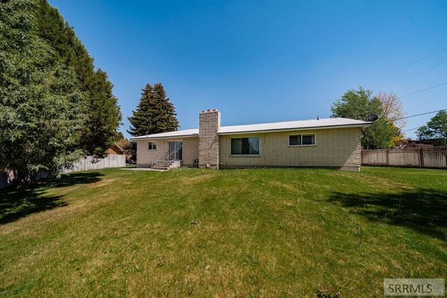 330 S 4th E, Rexburg, ID 83440