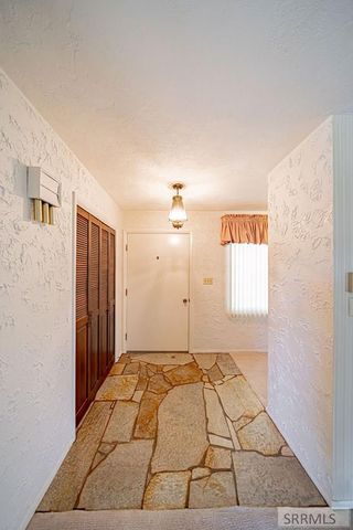 330 S 4th E, Rexburg, ID 83440