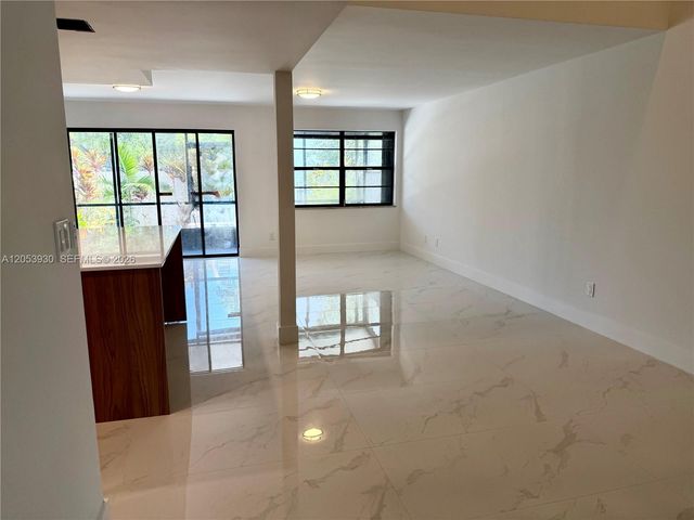 2601 N 40th Ave A-9, Hollywood, FL 33021