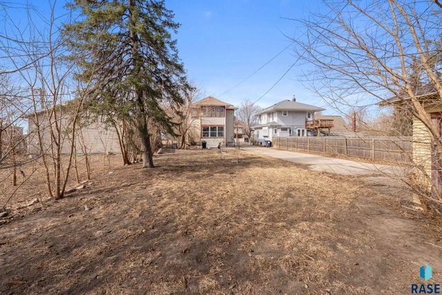 118 S Walts Ave Avenue, Sioux Falls, SD 57104