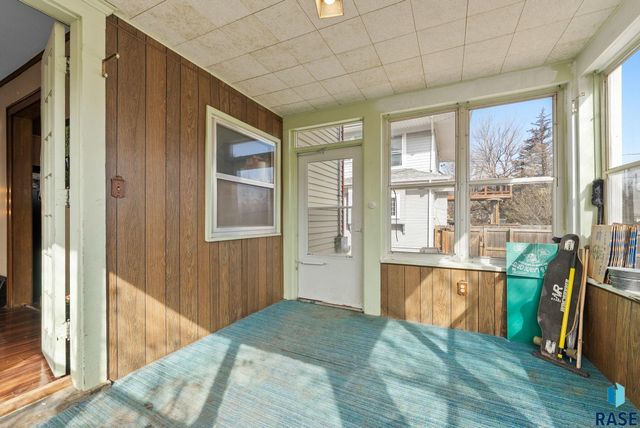 118 S Walts Ave Avenue, Sioux Falls, SD 57104