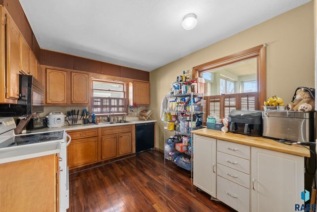 118 S Walts Ave Avenue, Sioux Falls, SD 57104