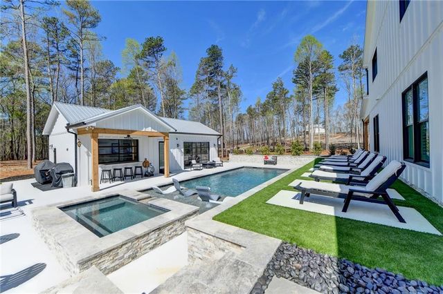 132 Swift Creek Way, Jefferson, GA 30549