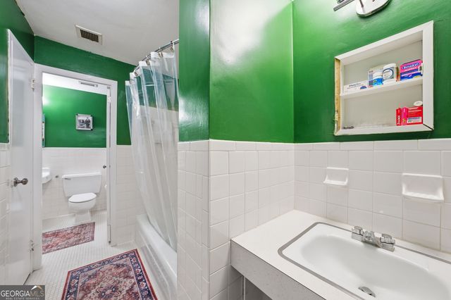 3060 Pharr Court North NW APT 223, Atlanta, GA 30305