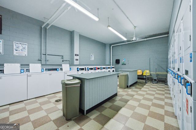 3060 Pharr Court North NW APT 223, Atlanta, GA 30305