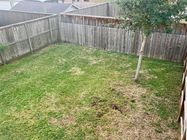 1021 Louise Street A, Houston, TX 77009