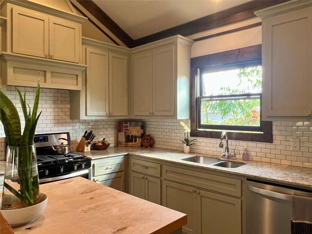 1021 Louise Street A, Houston, TX 77009