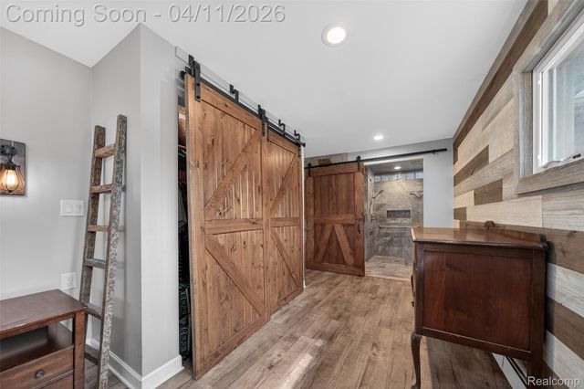 91 Wendelton Road, Troy, MI 48084