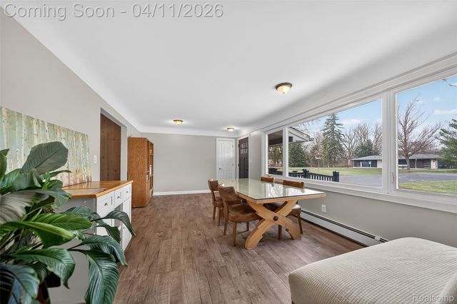 91 Wendelton Road, Troy, MI 48084