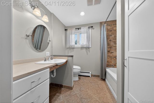 91 Wendelton Road, Troy, MI 48084