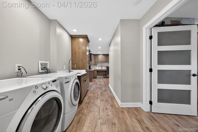 91 Wendelton Road, Troy, MI 48084