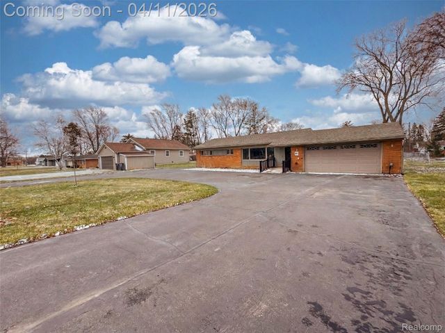 91 Wendelton Road, Troy, MI 48084