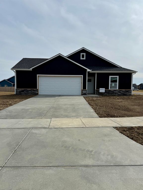 2243 S San Marino Cir, Andover, KS 67002