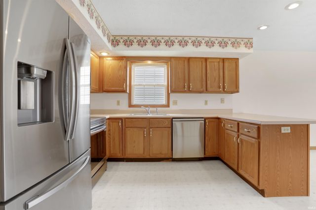 2944 Elmridge Drive, Evansville, IN 47711