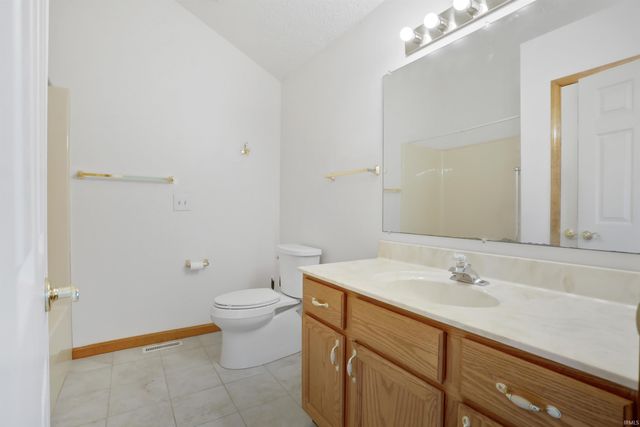 2944 Elmridge Drive, Evansville, IN 47711