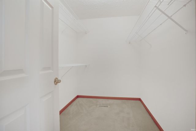 2944 Elmridge Drive, Evansville, IN 47711