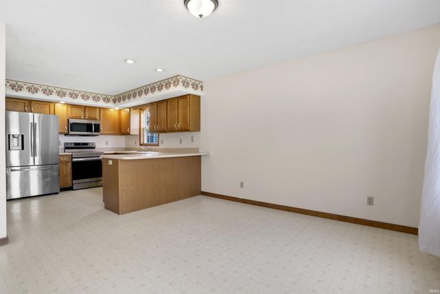 2944 Elmridge Drive, Evansville, IN 47711