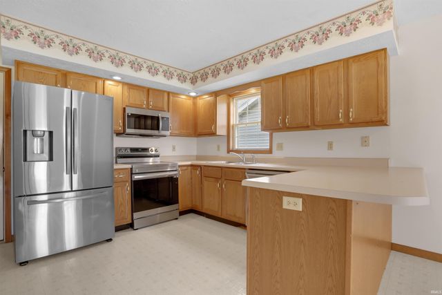 2944 Elmridge Drive, Evansville, IN 47711