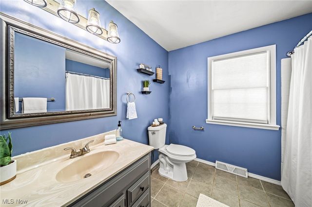 601 Pleasant Valley Drive, Medina, OH 44256