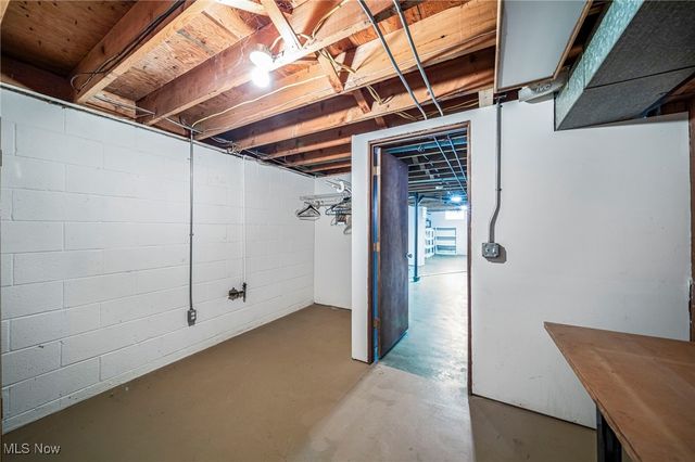 601 Pleasant Valley Drive, Medina, OH 44256