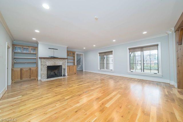 423 Lagerfield Court, Kernersville, NC 27284