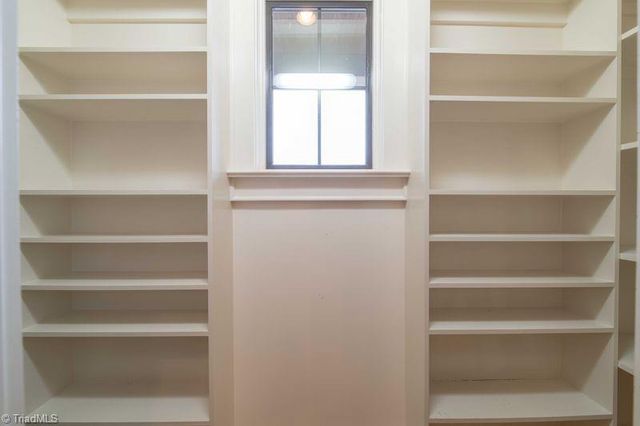 423 Lagerfield Court, Kernersville, NC 27284