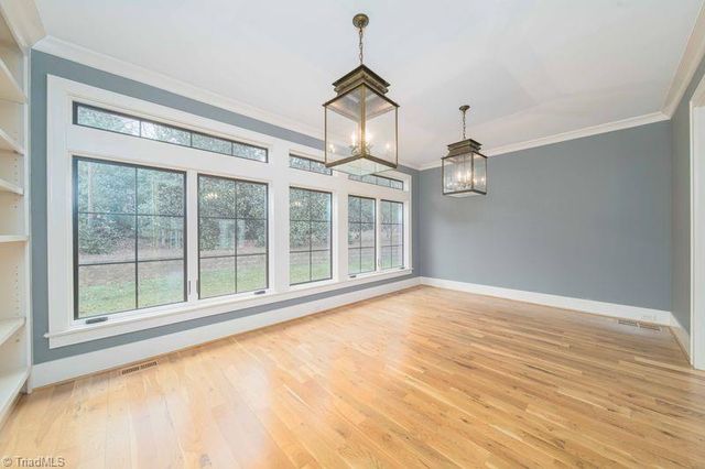 423 Lagerfield Court, Kernersville, NC 27284