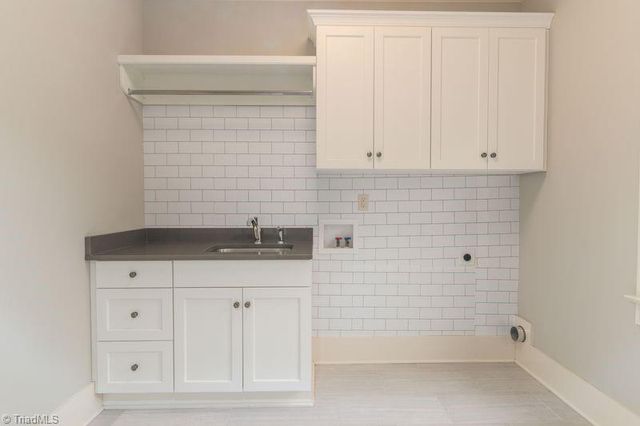 423 Lagerfield Court, Kernersville, NC 27284