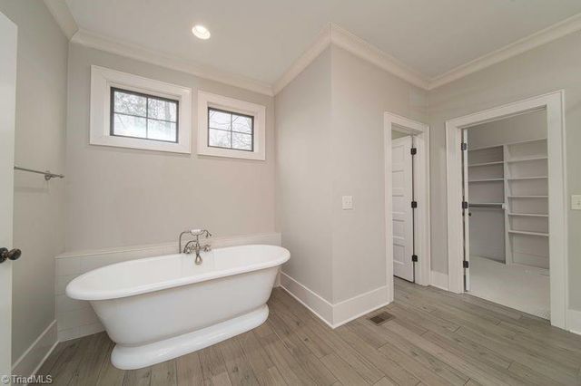 423 Lagerfield Court, Kernersville, NC 27284