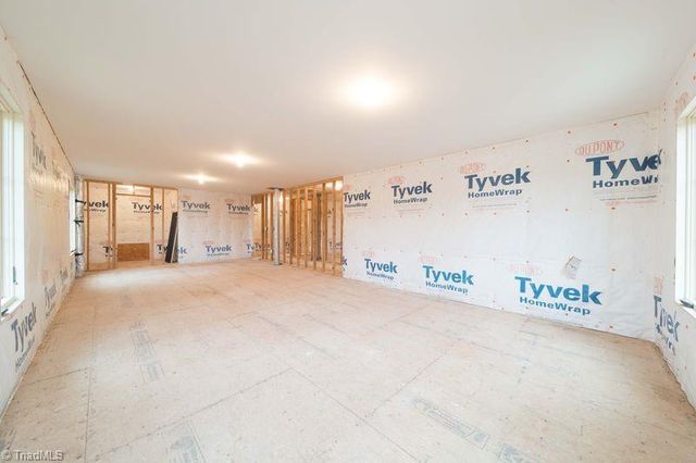 423 Lagerfield Court, Kernersville, NC 27284