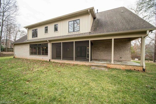 423 Lagerfield Court, Kernersville, NC 27284