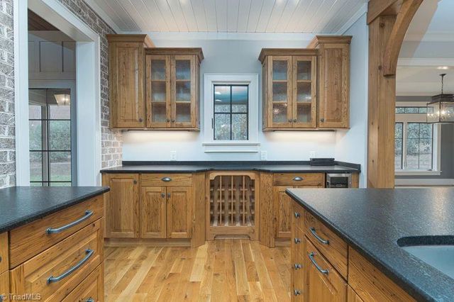 423 Lagerfield Court, Kernersville, NC 27284