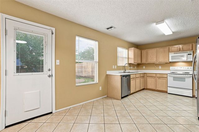 1301 Mill Crossing, Garland, TX 75040
