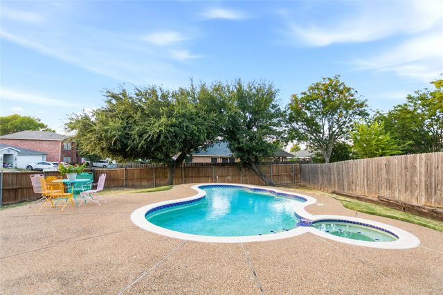 1301 Mill Crossing, Garland, TX 75040