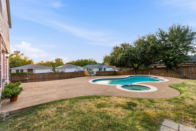 1301 Mill Crossing, Garland, TX 75040