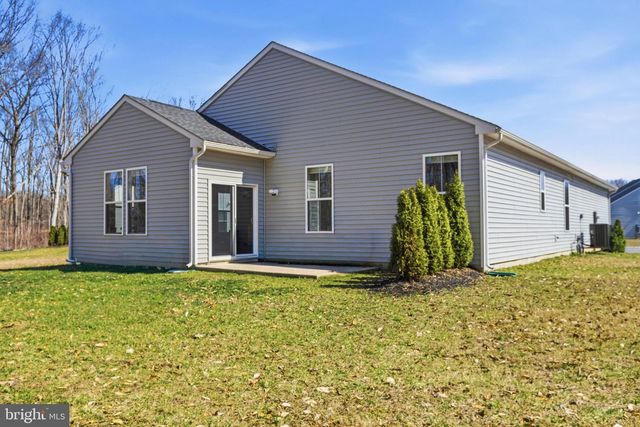 1001 SHANNON FALLS DR, Newark, DE 19702